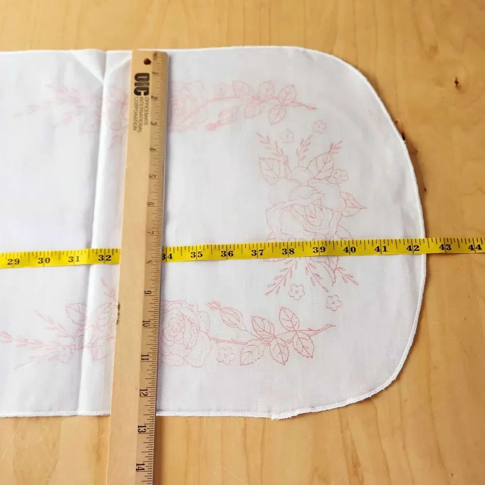 Vintage 80s TriChem Liquid Embroidery Stamped Dresser Scarf Roses All Over 42x12